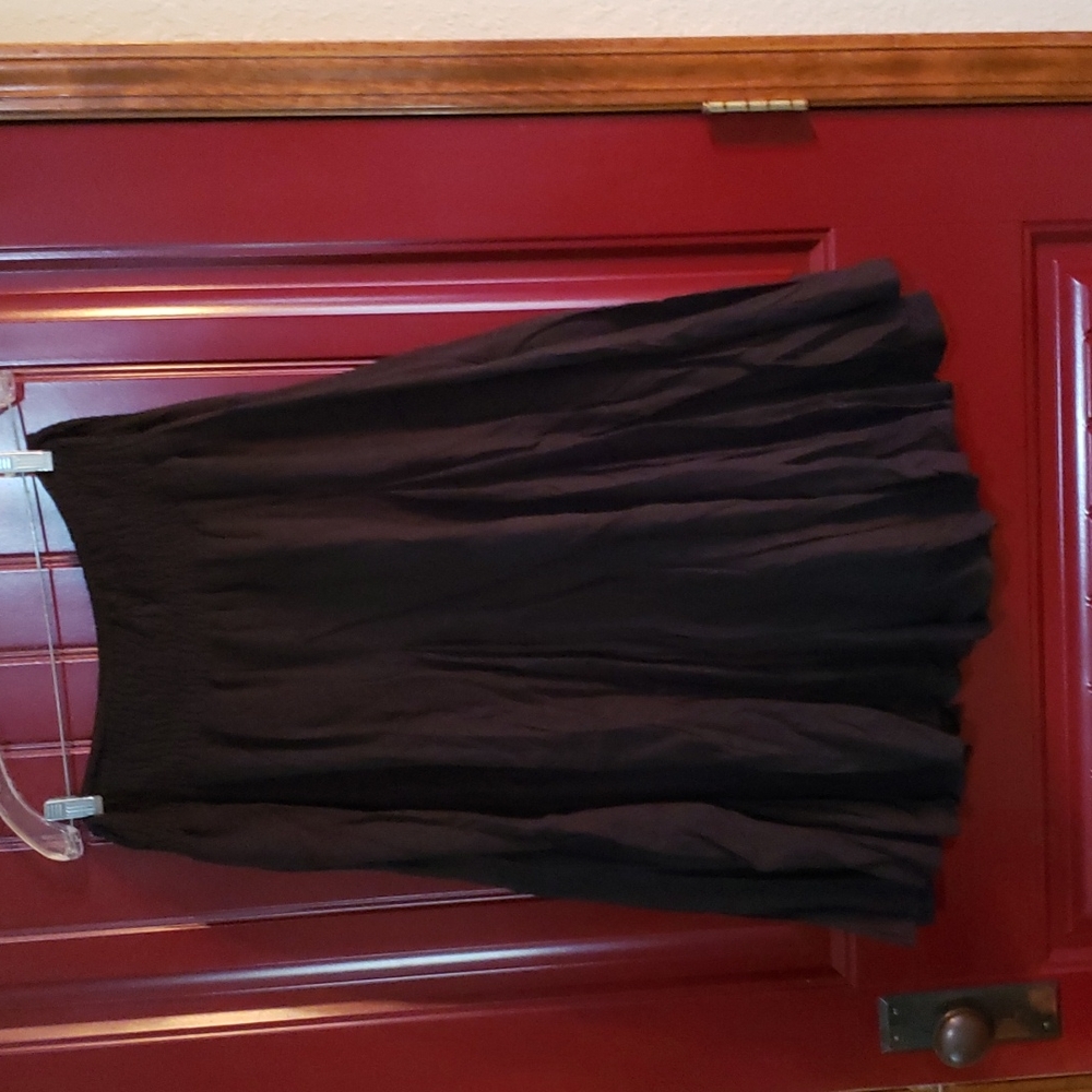 Black broomstick skirt xl